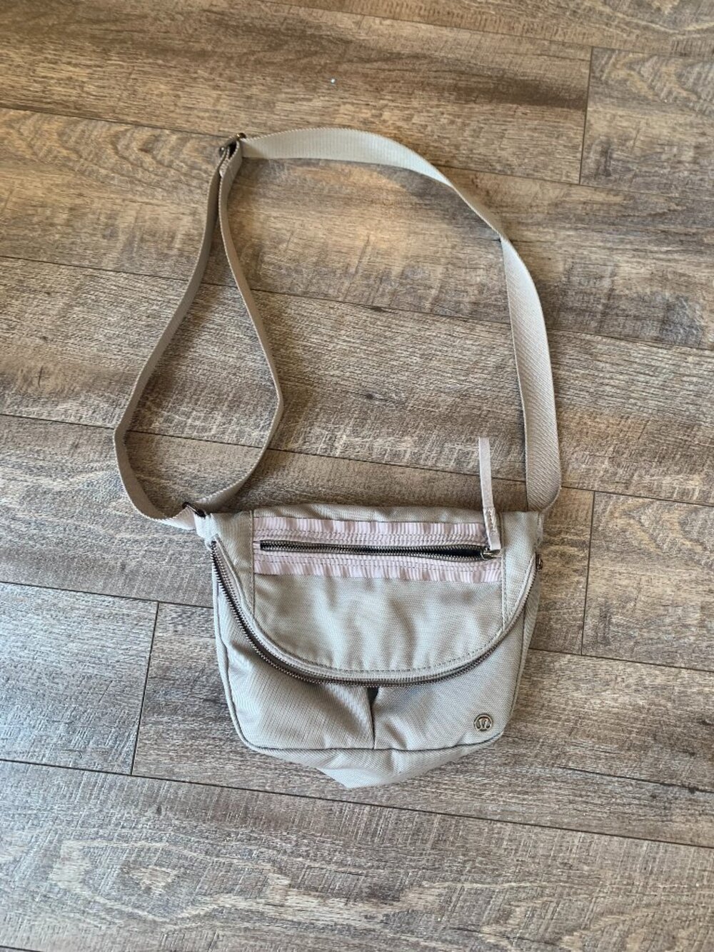 Lululemon crossbody purse/bag in grey
